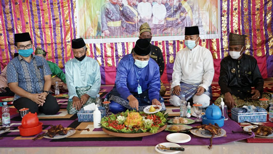 Hadir Di Acara Duduk Baselo, Bupati Alfedri Minta Generasi Muda Lestarikan Adat Tradisi
