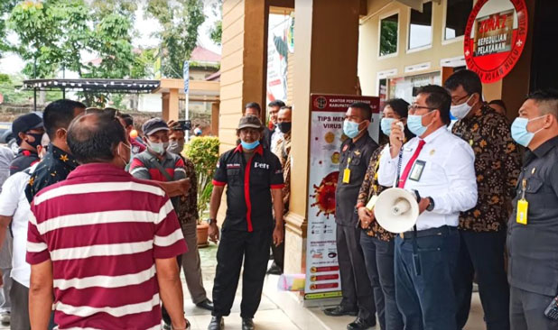 Di Demo Wartawan, Kepala BPN Rohul Minta Maaf