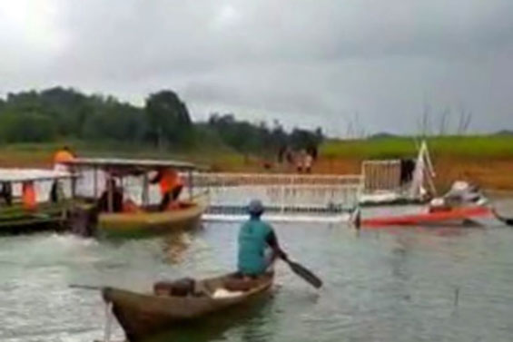 Kabar Duka: Angkut 40 Orang, Kapal Wisata di Kampar Terbalik, 1 Orang Tewas
