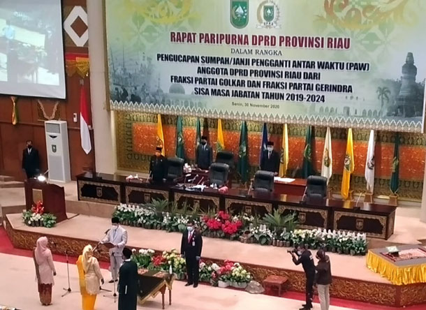 Dua Anggota DPRD Riau di PAW