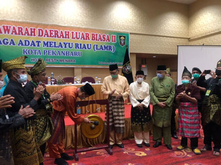 Secara Aklamasi, OK Tabrani dan Muspidauan Terpilih Pimpin LAMR Pekanbaru