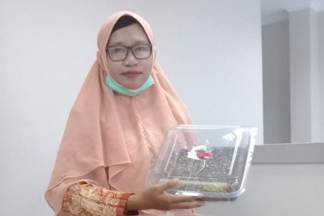 Kreatif, Biji Getah Diolah Jadi Produk Unggulan