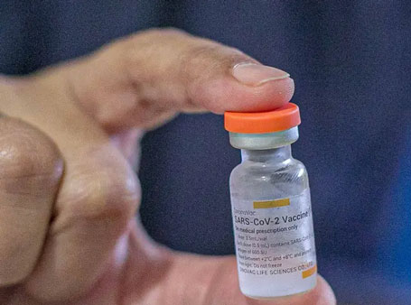 Viral Dokter 77 Tahun di Jakarta Disuntik Vaksin COVID-19 Sinovac