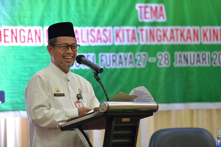 Plh Sekdaprov Riau Buka Secara Resmi Konferensi Kerja 1 PGRI Provinsi Riau