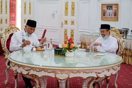 Jamu Wali Kota Padang, Gubernur Riau Paparkan Peluang Kerjasama Antar Daerah
