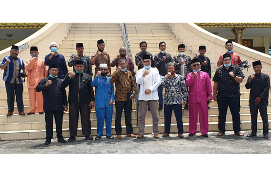 Silahturahmi Lembaga Adat Kenegerian Tapung dan LAM Riau berlangsung Khidmat