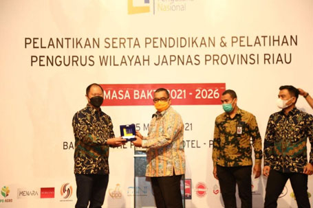 Miliki Nilai Ekonomi, Pengusaha Muda Mulai Lirik Pelepah dan Lidi Sawit