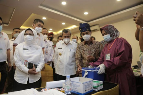 Wamenkes RI Puji Tim Percepatan Vaksinasi Covid-19 Provinsi Riau