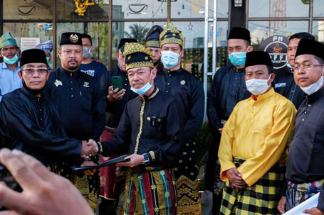 Bupati dan Wabup Rohil Terpilih Bersama Masyarakat Adat Melayu Tuntut Pengelolaan Blok Rokan
