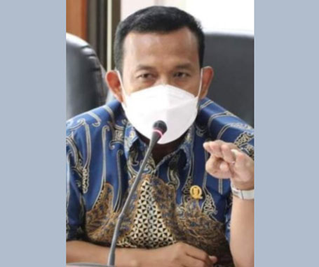 Gegara Tak Tahu Gaji Guru Bantu, DPRD Riau Hardik Kadisdik