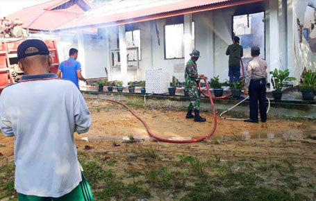 Ruang Labor SMAN 1 Kabun Ludes Terbakar