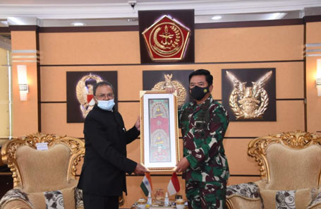 Panglima TNI Terima Courtesy Duta Besar LBBP India