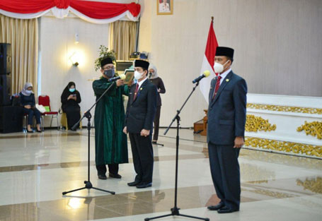 Tingkatkan Kualitas Pelayanan Masyarakat, Gubri: Lantik Pejabat Fungsional Widyaiswara