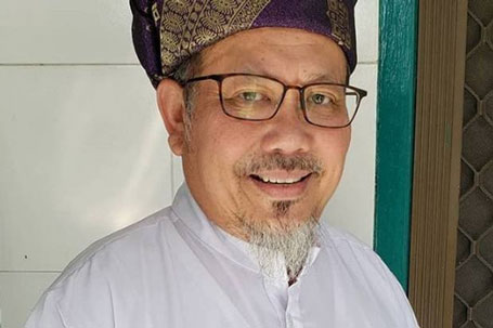 Gubernur Riau Sampaikan Duka atas Meninggalnya Ustadz Tengku Zulkarnain