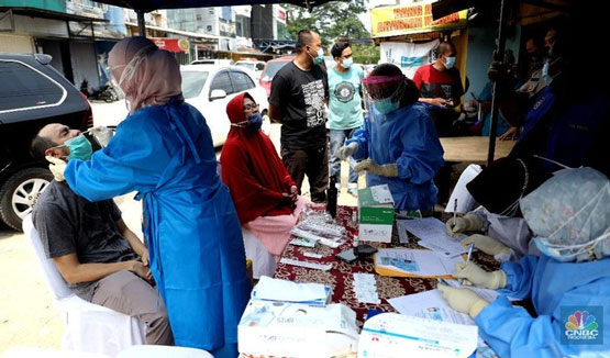 Rekor Lagi! Terkonfirmasi 21.342 Hari Ini, DKI Tambah 9.394 Kasus