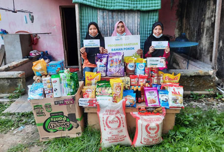 Rumah Yatim Kembali Berikan Bantuan untuk Ibu Sri Suryani