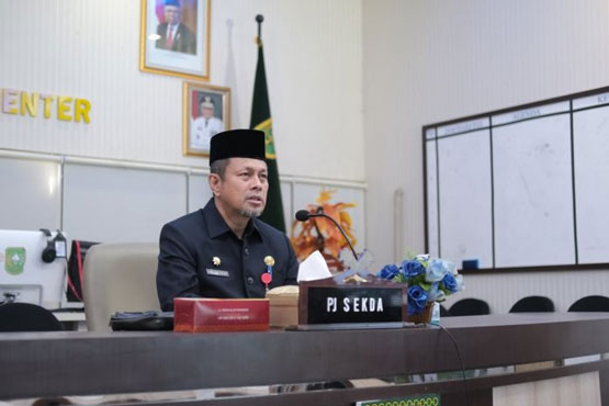 Hadiri Pelantikan Rektor UIR, Pj Sekdaprov Riau: Semoga Dapat Jalankan Amanah