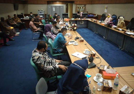 Pansus DPRD Riau Sepakati Pemutihan Pajak Kendaraan