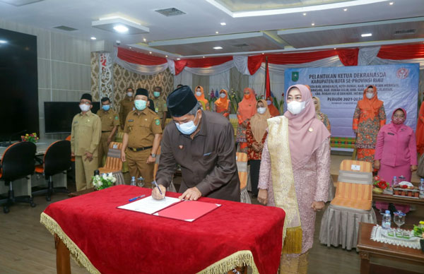 Rasidah Alfedri Resmi Dilantik Sebagai Ketua Dekranasda Kabupaten Siak 2021-2026