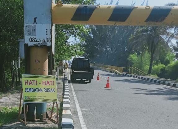 Masih Aman untuk Dilewati, Pemprov Riau Segera Perbaiki Jembatan Leighton Rumbai