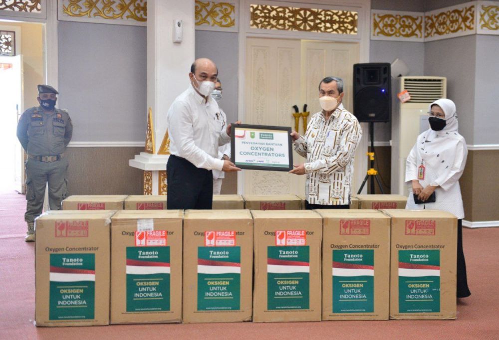Terima bantuan Oxygen Concentrator, Gubernur Riau : Kami Siap Kirim ke Daerah terpencil