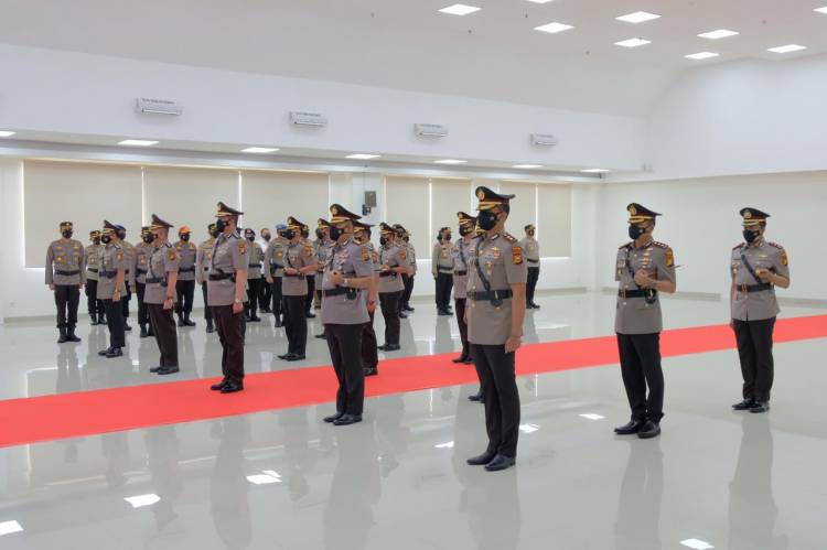 Sertijab PJU Dan Kapolres, Kapolda : Mutasi Merupakan Dinamika Organisasi Dalam Meningkatkan Kualitas Pelayanan Polri Kepada Masyarakat