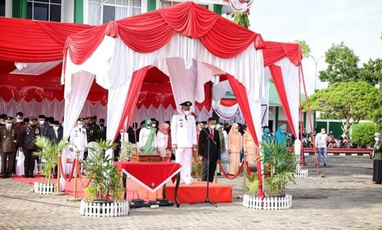 Berlangsung Khidmat, Bupati HM Adil Inspektur Upacara HUT RI Ke-76