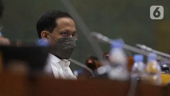 Nadiem Izinkan Sekolah dengan Siswa Belum Divaksin Gelar PTM Terbatas