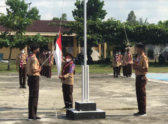 SMAN 1 Kepenuhan Laksanakan Upacara Memperingati Hari Pramuka Ke-60