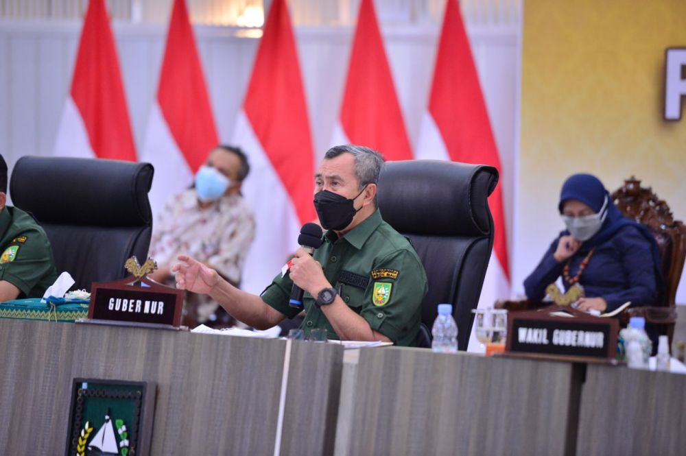 Minta Tambahan Vaksin ke Pusat, Gubri : Masyarakat Antusias Divaksin Covid-19