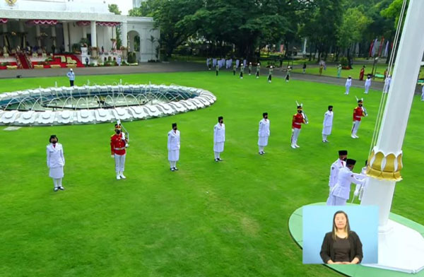 Bangga, Anak Riau Kibarkan Merah Putih di Istana Negara