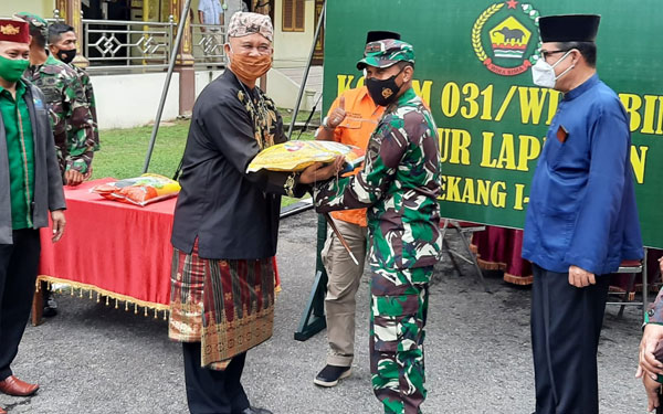 Lagi, Dapur Lapangan Korem 031/WB Terima Bantuan Dari Paguyuban Misuri dan Santan NU