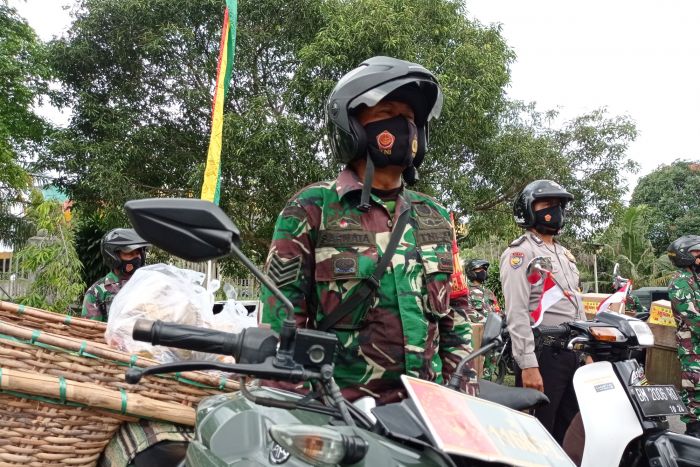 Dapur Umum Warga Terdampak COVID-19 dapat Bantuan 10 Ton Beras dan Uang Rp 50 Juta
