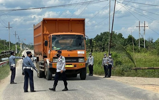 Razia Hari Pertama di Rohil, Dishub Riau Tilang 42 Kendaraan