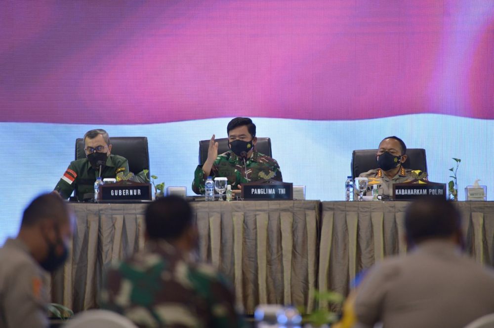 Kasus Covid-19 di Riau Terus Menurun, Panglima TNI Apresiasi Kinerja Gubernur Riau dan Forkopimda
