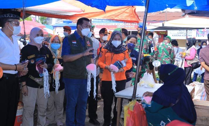 Walikota Pekanbaru Ingatkan Masyarakat Patuhi Pokes dan Tetap Pakai Masker