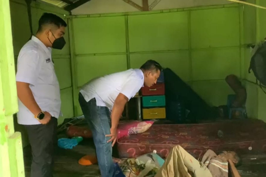 Warga Pekanbaru 3 Bulan Terbujur Sakit, Ketua Karang Taruna Riau Gerak Cepat Menolong