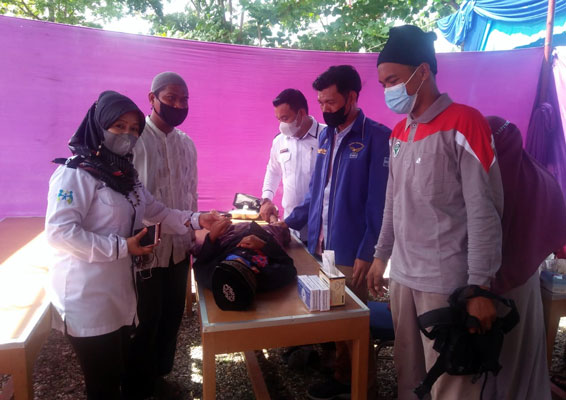 Peringati Dua Dekade Demokrat Kampar, Gelar Sunatan Massal