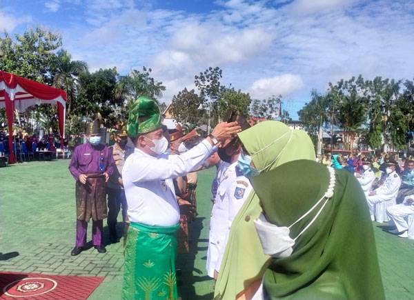 Bupati H Adil Lantik Pejabat Eselon II, III, IV, Yusran Jabat Kabag Humas Pemkab Meranti