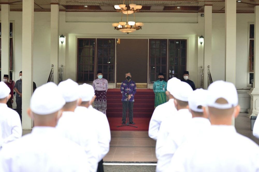 Lepas 26 Calon Praja IPDN Angkatan 32 Asal Riau, Gubri Ucapkan Selamat