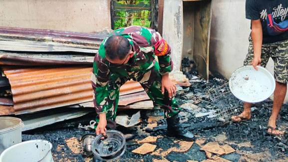 5 Rumah Warga di Desa Pematang Berangan Rohul Ludes Terbakar