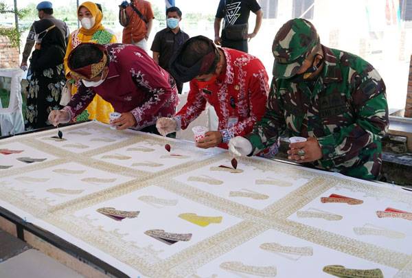 Sempena HUT Siak ke-22, Festival Warna Lestari Tampilkan Batik dan Tenun Khas Melayu