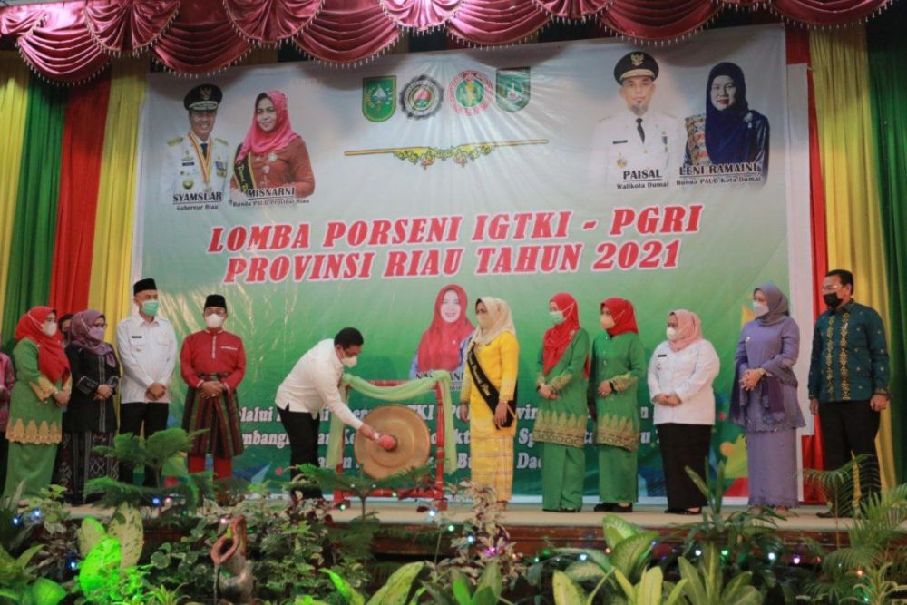 Buka Kegiatan Porseni Guru TK, Ini Kata Asisten III Setda Provinsi Riau