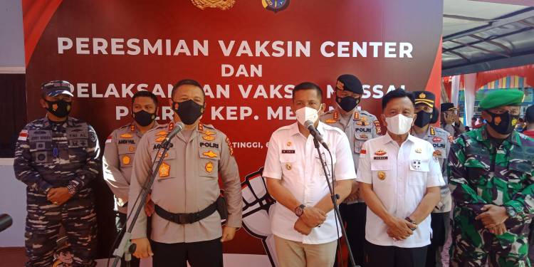 Kapolda Riau Resmikan Gedung Vaksin Centre Polres Meranti, Targetkan Vaksinasi 1.000 Masyarakat Perhari