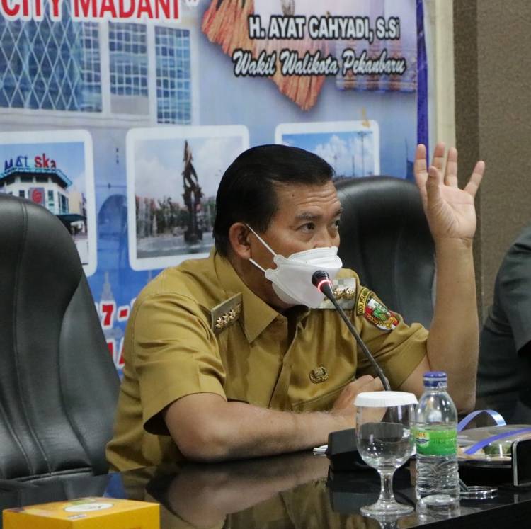 Walikota Pekanbaru Ingatkan Pelaku Usaha dan Rumah Ibadah Disiplin Prokes