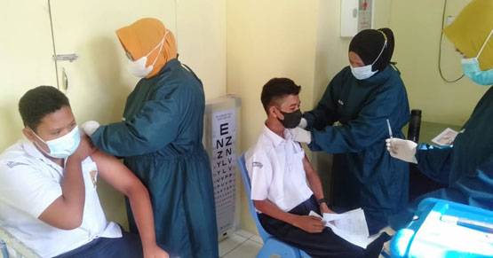 Ratusan Pelajar SMP Negeri 1 Selatpanjang Sudah Divaksin