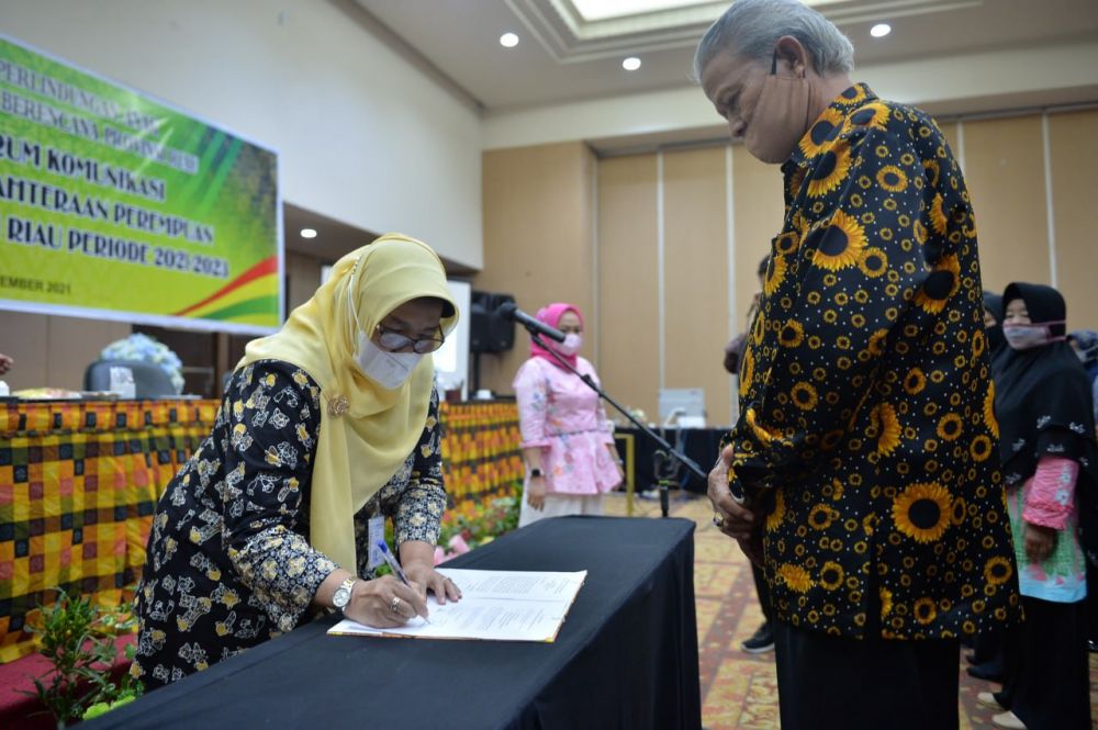 Resmi Dikukuhkan Pengurus Forum PUSPA Riau