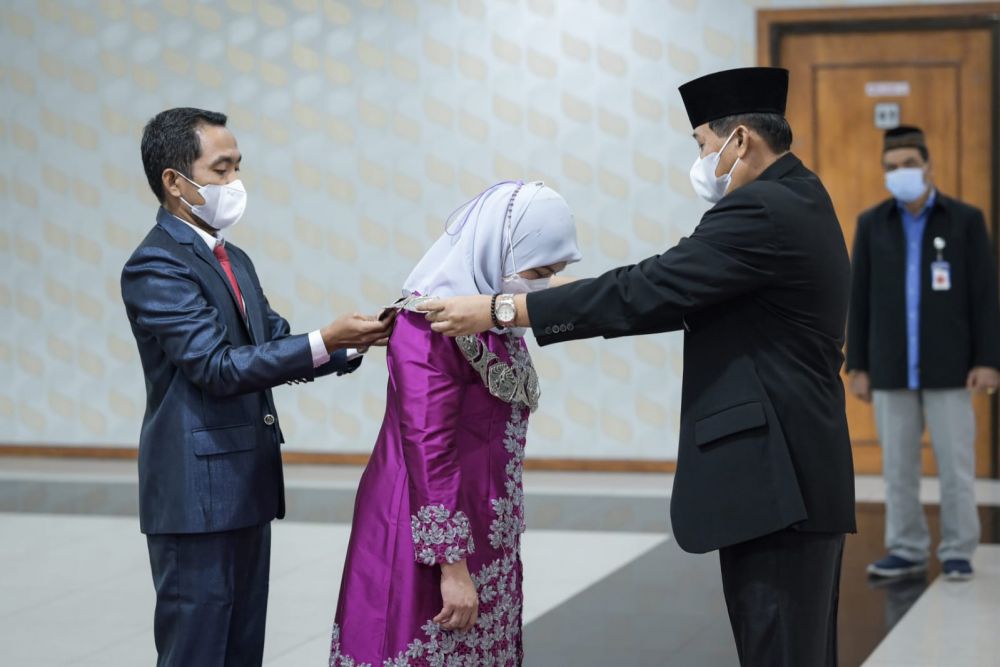 Dr Arfianti M Biomed MSc Resmi Menjabat Dekan Fakultas Kedokteran Unri