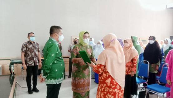 Bupati Adil Ajak Kaum Ibu Bina Anak-anak Untuk Massa Depan Meranti