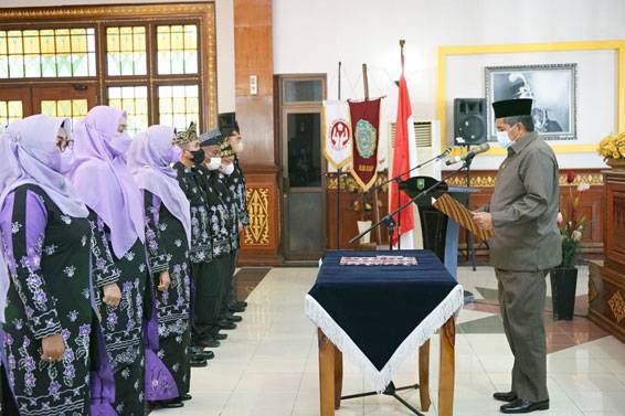 Bupati Alfedri Lantik Pengurus Dekranasda dan TP PKK Kabupaten Siak